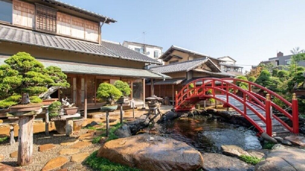 Bonsai Experience and Tour of Shunkaen Bonsai Museum Tour in Tokyo