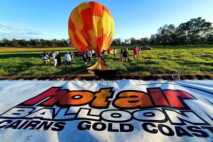 Cairns Hot Air Balloon with Transfers