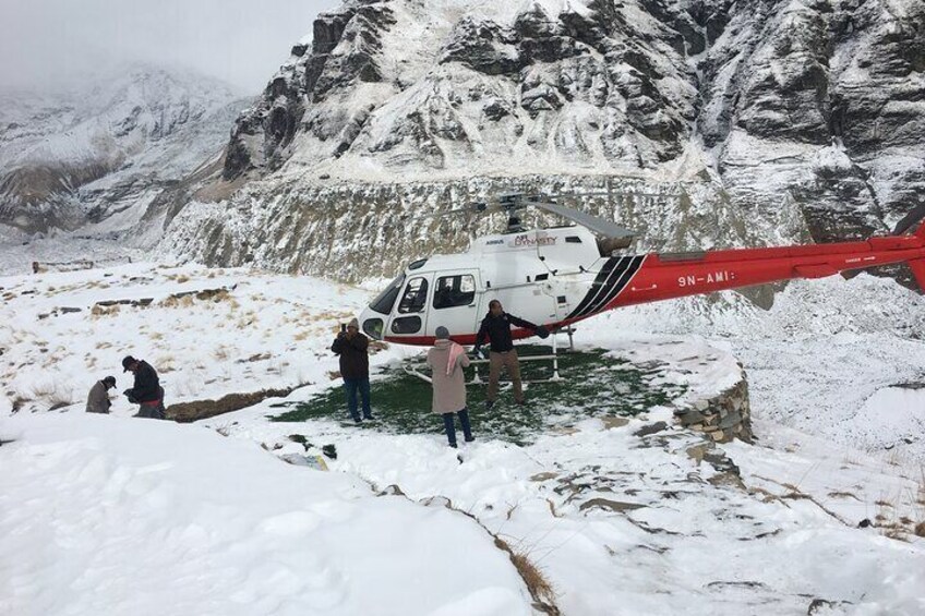 Helicopter Landing Tour to Annapurna Basse Camp