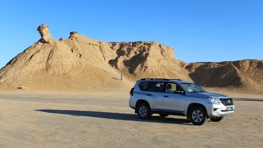 From Tozeur Visits Mountain Oases and Ong Jmal