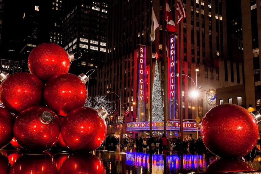 Radio City Christmas Spectacular & Times Square Breakfast