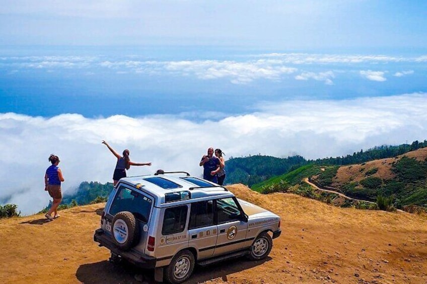 Jeep Safari 4x4 West Madeira - Porto Moniz - Fanal - Cabo Girão