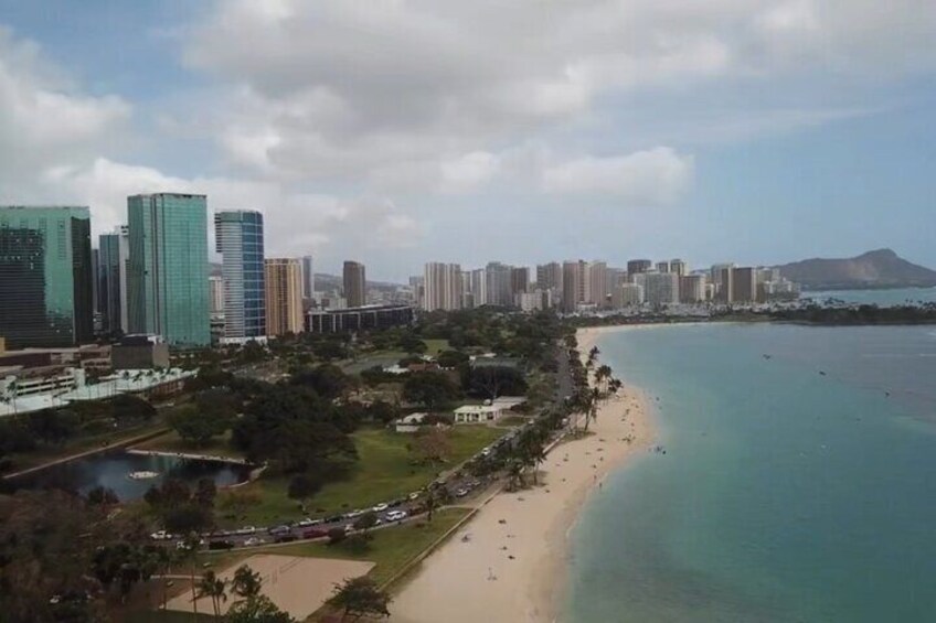 Enjoy the views of Diamond Head, Honolulu and the Ko'olau Mtns from the beauty of the water