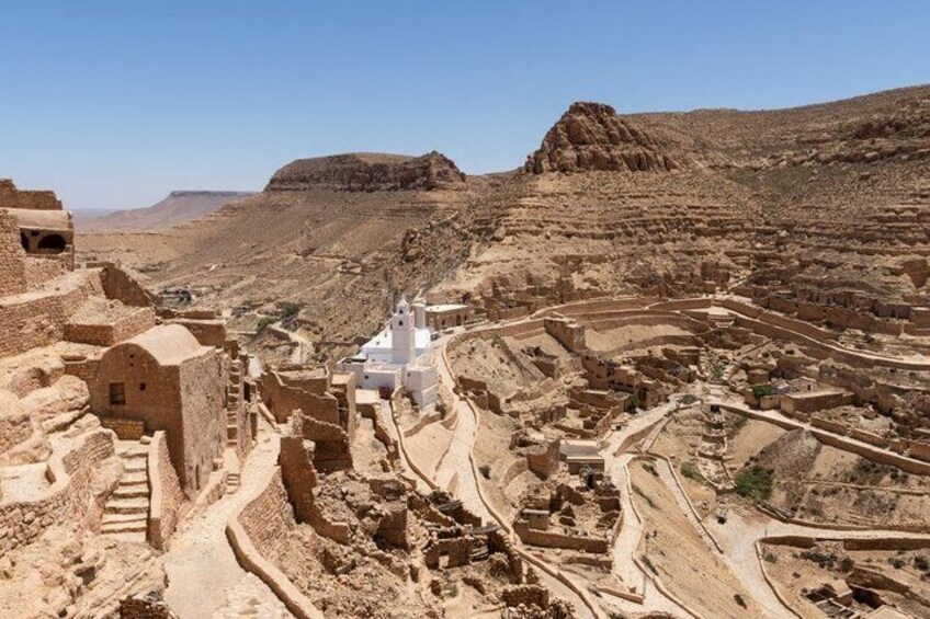Immerse yourself in the Serenity of Southern Tunisia