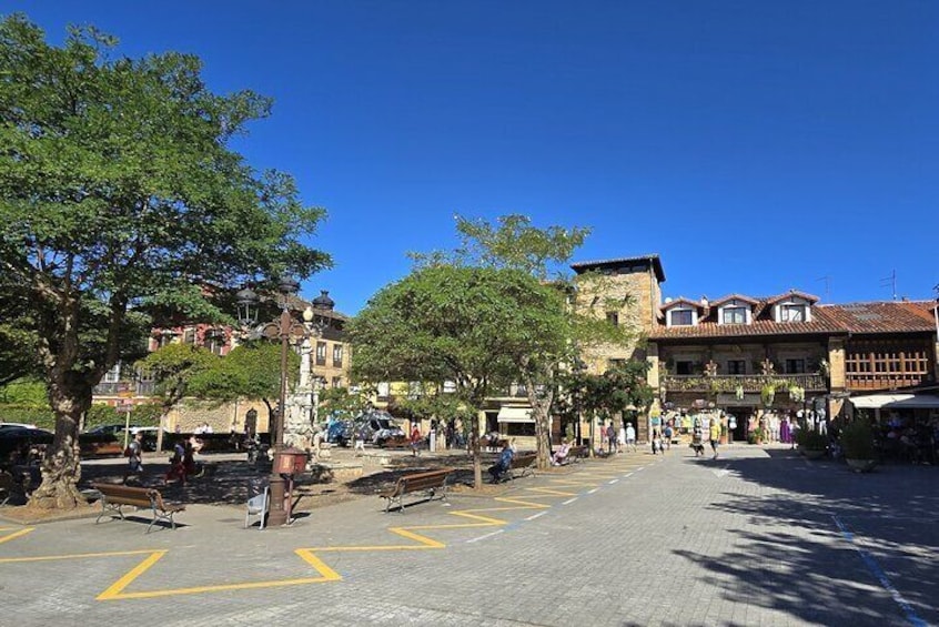 Private Tour of Comillas and the Caprice of Gaudí