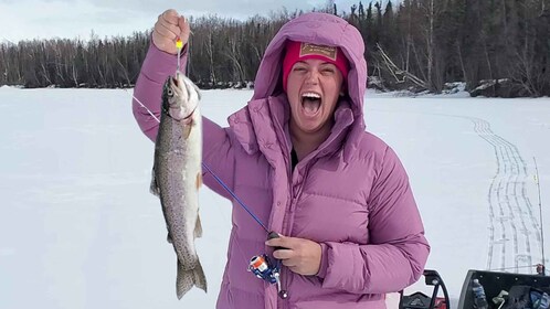 Anchorage: Ice Fishing Trip With Transport