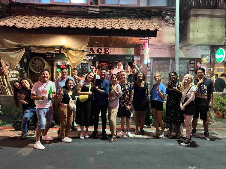 Taipei Nightlife: Taipei Pub Crawl - Classic Route