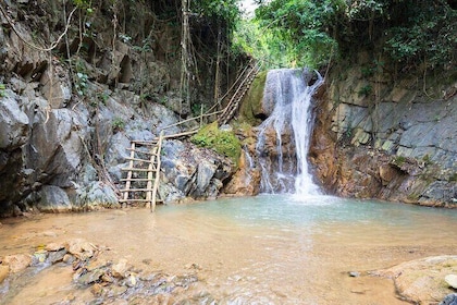 100 Water Falls Treking At Nong Khiaw(1 Day)