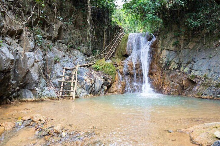 1Day-100 Water Falls Treking