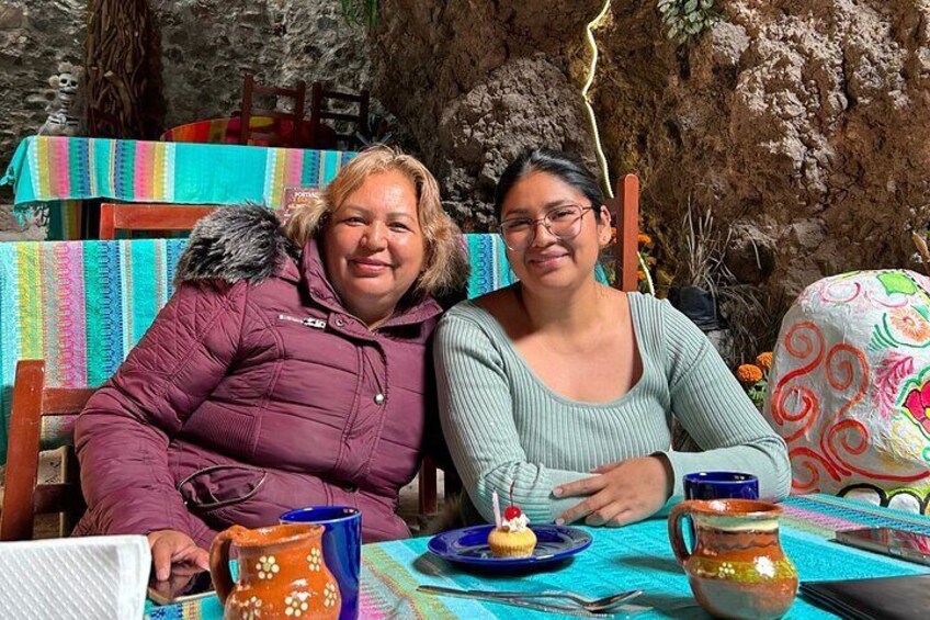 Balloon Flight with Breakfast in Cave and Round Trip CDMX