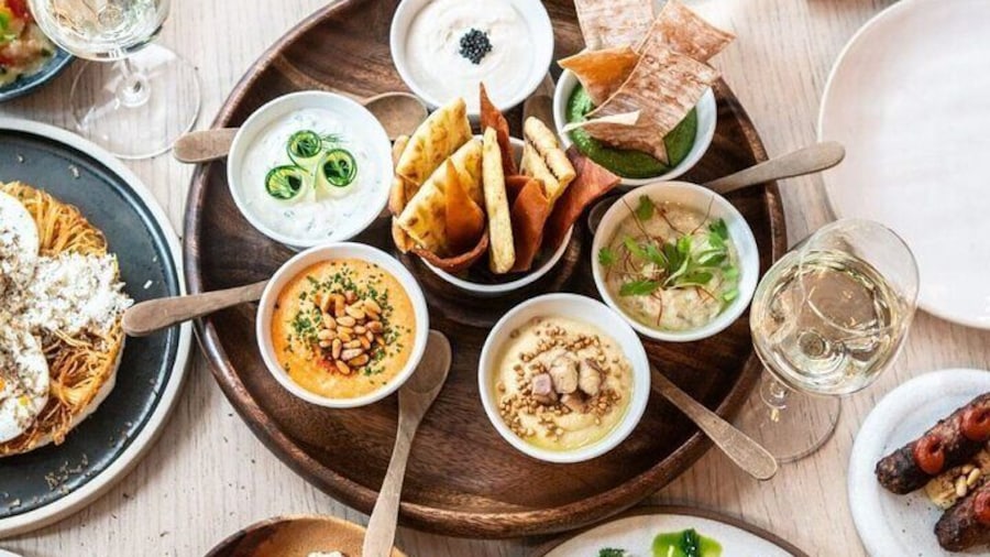Private Sightseeing Half-Day Luxury Tour Mykonos with Meze