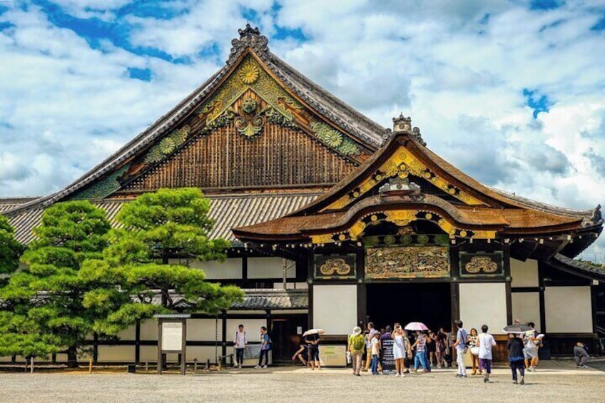 Nijo Castle is a historic UNESCO World Heritage Site originally built as the residence of the Tokugawa shoguns, showcasing impressive architecture and beautiful gardens.