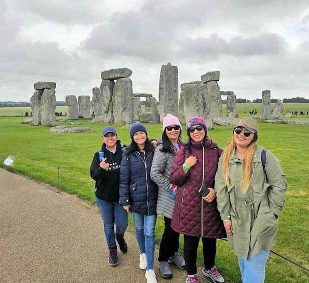 From Weymouth: Stonehenge & Salisbury Cathedral Tour