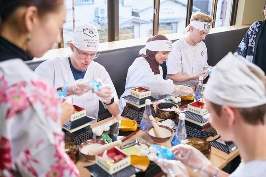 Sushi Cooking Class at Sushi Factory -KIWAMI- Mt.Fuji