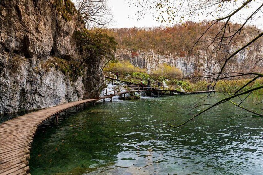 Plitvice Lakes Guided Tour From Split and Lunch