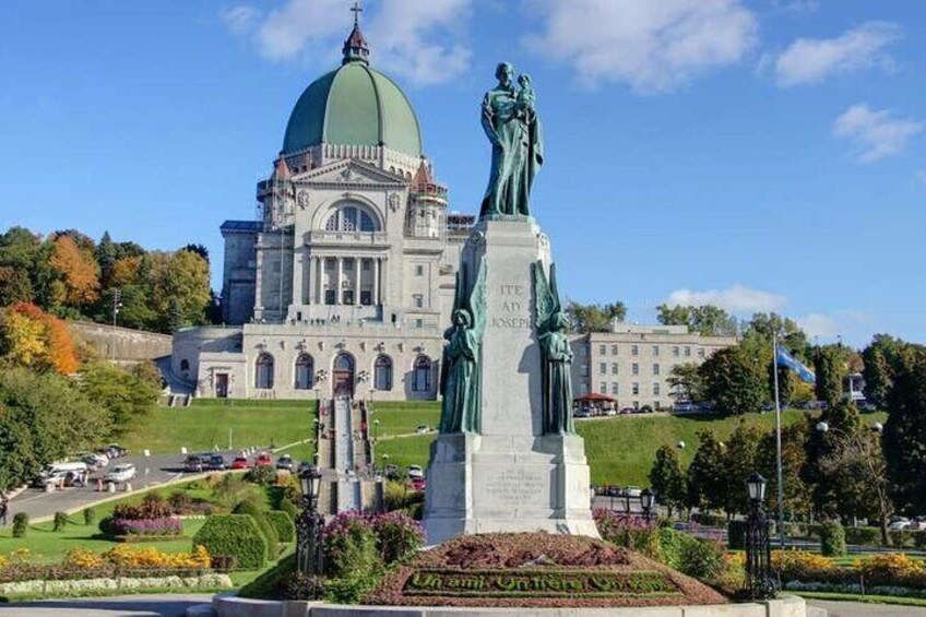 Montreal 6 Hours Private Walking Tour with Certified Guide