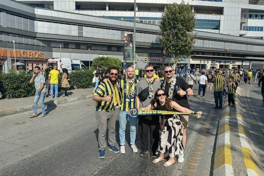  Istanbul: Join a football game in Istanbul with a local