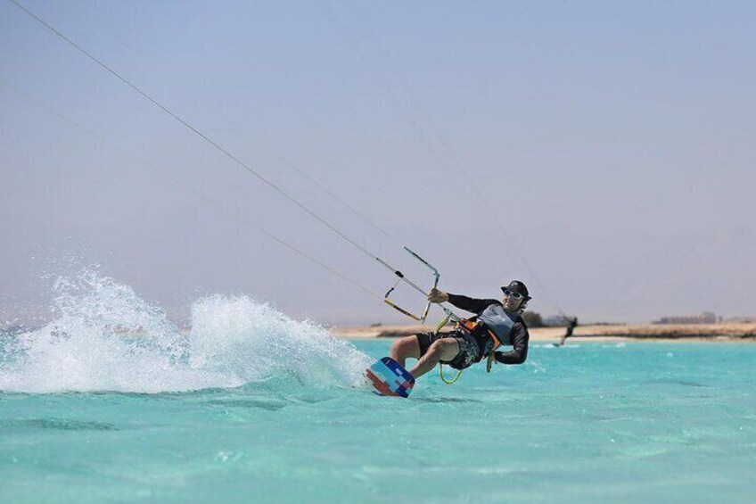 Ultimate Thrill: 4 Days of Kite Surfing and Transfers - Hurghada