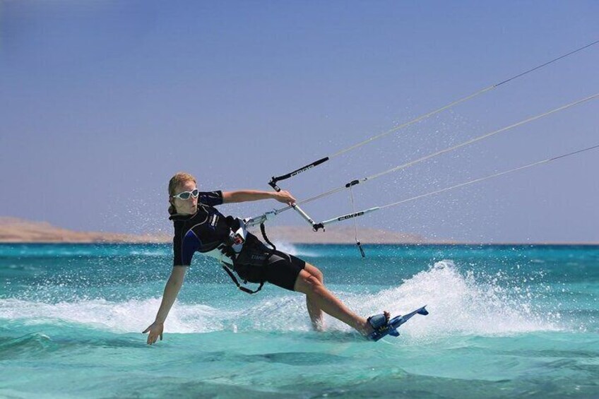 Ultimate Thrill: 4 Days of Kite Surfing and Transfers - Hurghada