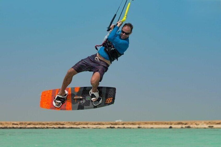 Ultimate Thrill: 4 Days of Kite Surfing and Transfers - Hurghada
