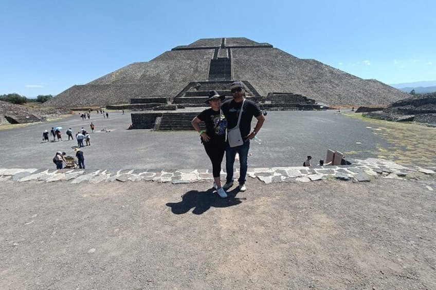 Private Tour Teotihuacan Pyramids,Breakfast in Cave,Clay Workshop