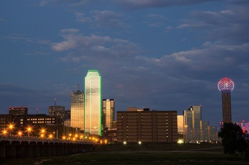 Dallas Private Sightseeing Tour with Daily Chauffeur