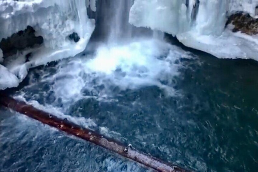 Banff: Lake Louise, Minnewanka, & Johnston Canyon Shuttle Service