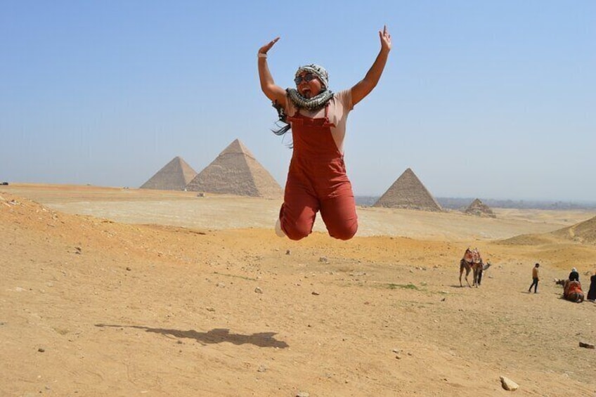 Private Tour to Giza Pyramids, Sphinx and Old Market