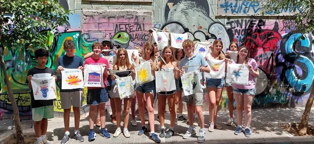 Athens: Graffiti Workshop and Tote Bag Painting Experience