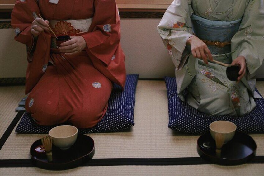 Half Day Female Kimono and Tea Ceremony Experience in Kyoto