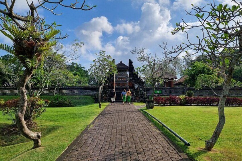 Taman Ayun Temple