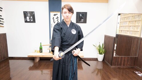 東京：武士體驗藝術與劍魂（1.5 小時）