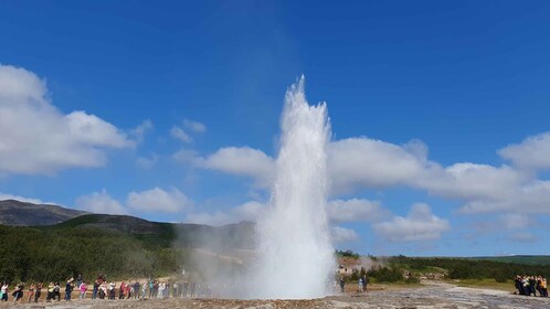 German-speaking Golden Circle small group tour from Reykjavík - shore excur...