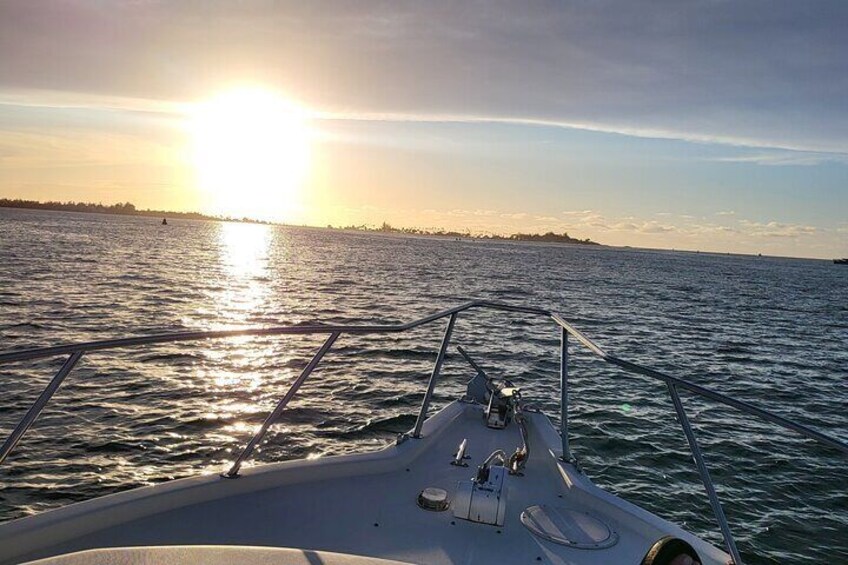 Party Boat at San Juan Sunset Cruise II | Drink and Snack