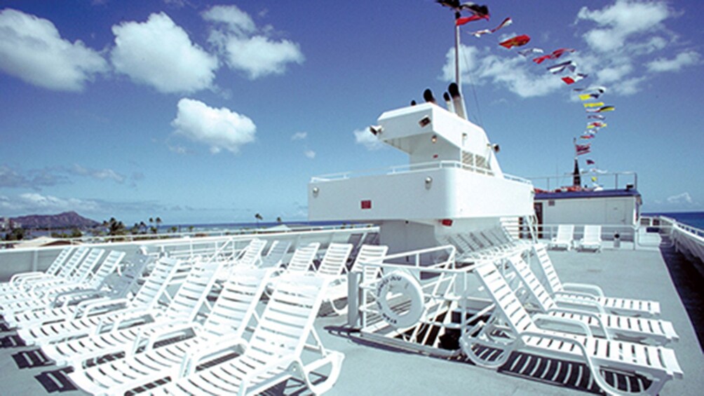 Deck of a whale watching cruise in Honolulu