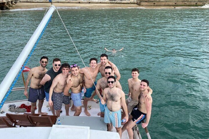 Party Boat at San Juan Sunset Cruise to EL Morro Castell & Drinks