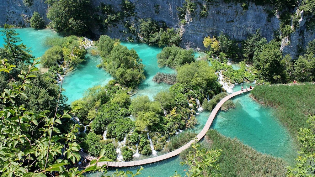 Plitvice Lakes tour: The cheapest from Split