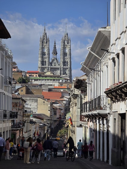 Picture 7 for Activity Quito: Teleferico, Old Town, and Intiñan Museum Private Tour