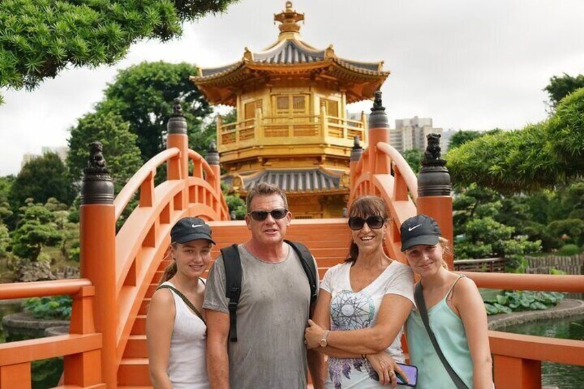 Hong Kong 2hr Walking Tour with Certified Guide