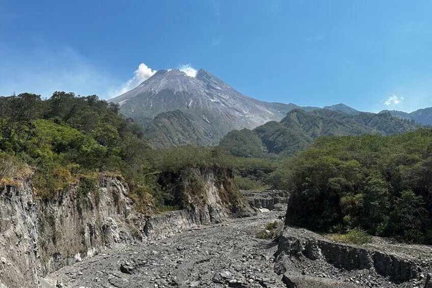 Private Tour of Prambanan Temple and Merapi Lava