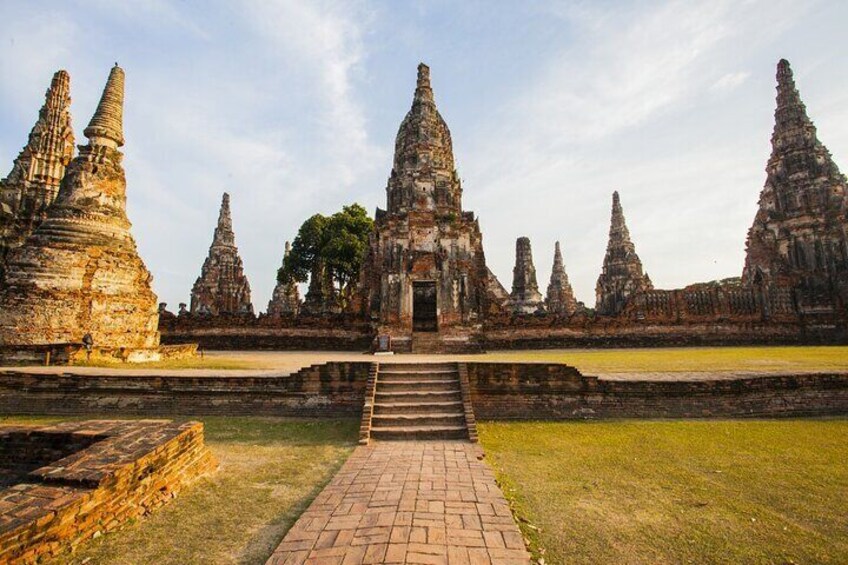 Private Guided Day Tour of the Ancient Ayutthaya