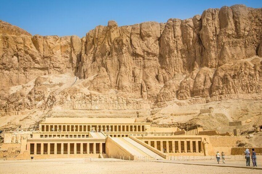 Overday from Hurghada to Luxor with Hot air Balloon