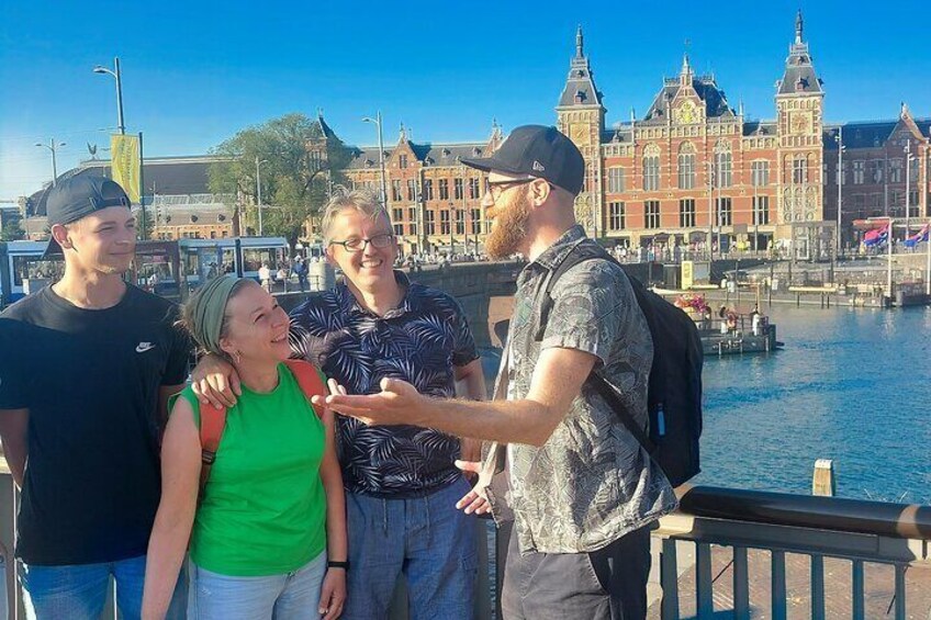 Amsterdam private walking tour with Local Dutch Guide
