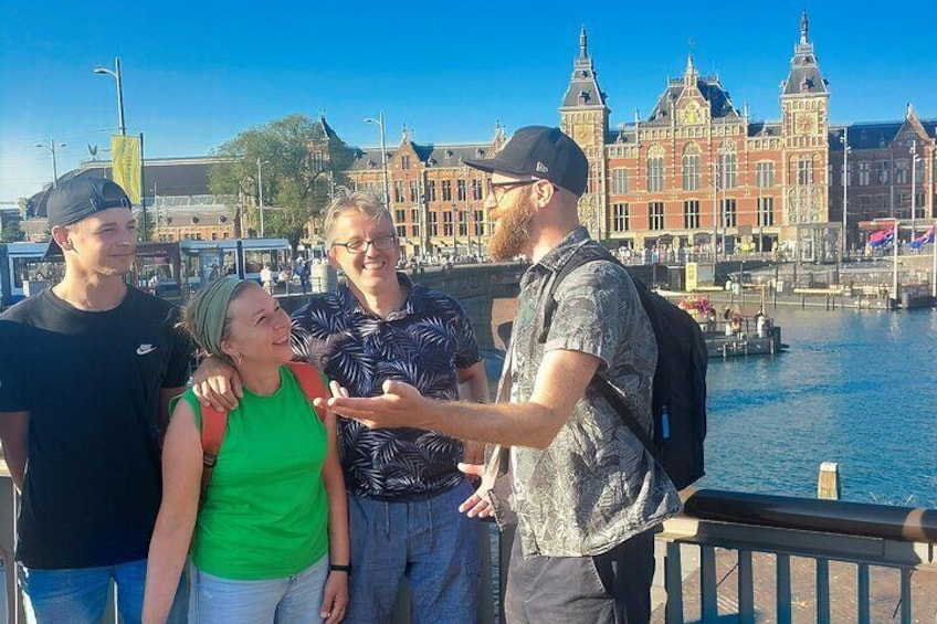 Amsterdam private walking tour with Local Dutch Guide