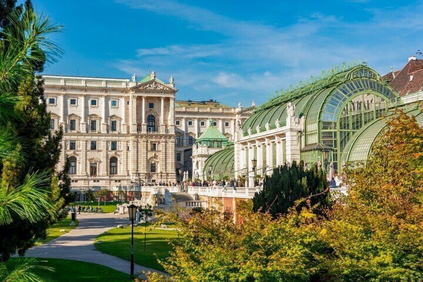 Vienna Private Family Tour City Highlights Museum and Cake