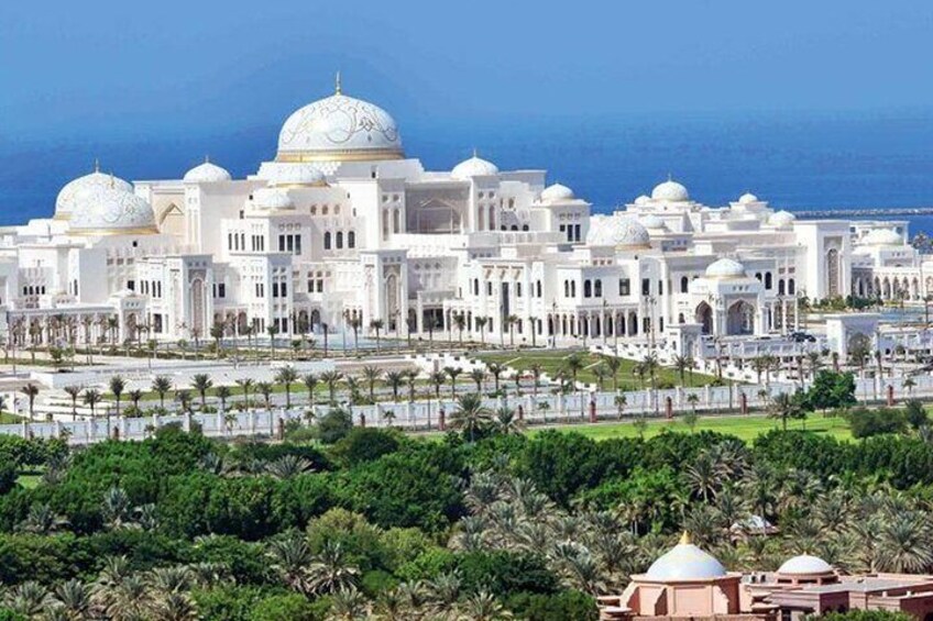 Abu Dhabi Full Day City Tour with Louvre Museum from Dubai