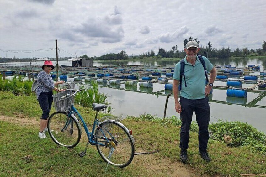 Hoi An craft villages and Tra Nhieu fishing village by bike/boat