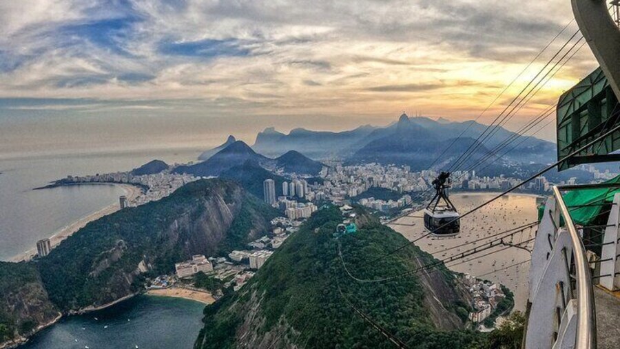 Shared Walking Tour of Rio de Janeiro Highlights