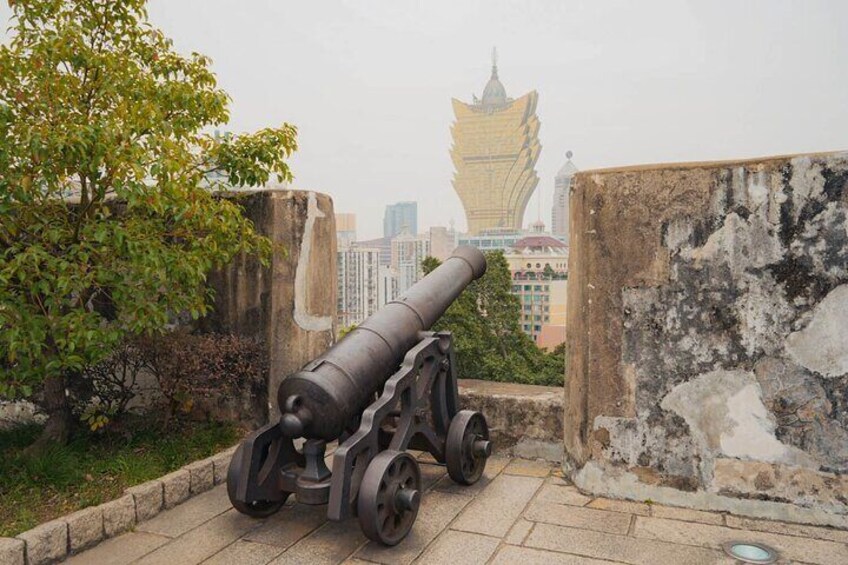 4 Hour Private Walking Tour with Guide in Macao