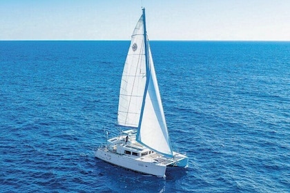 4 Hours Exclusive 45' Lagoon Catamaran Experience